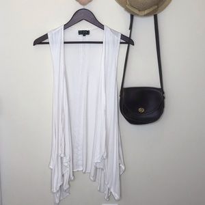 POL open front sleeveless duster 🍀